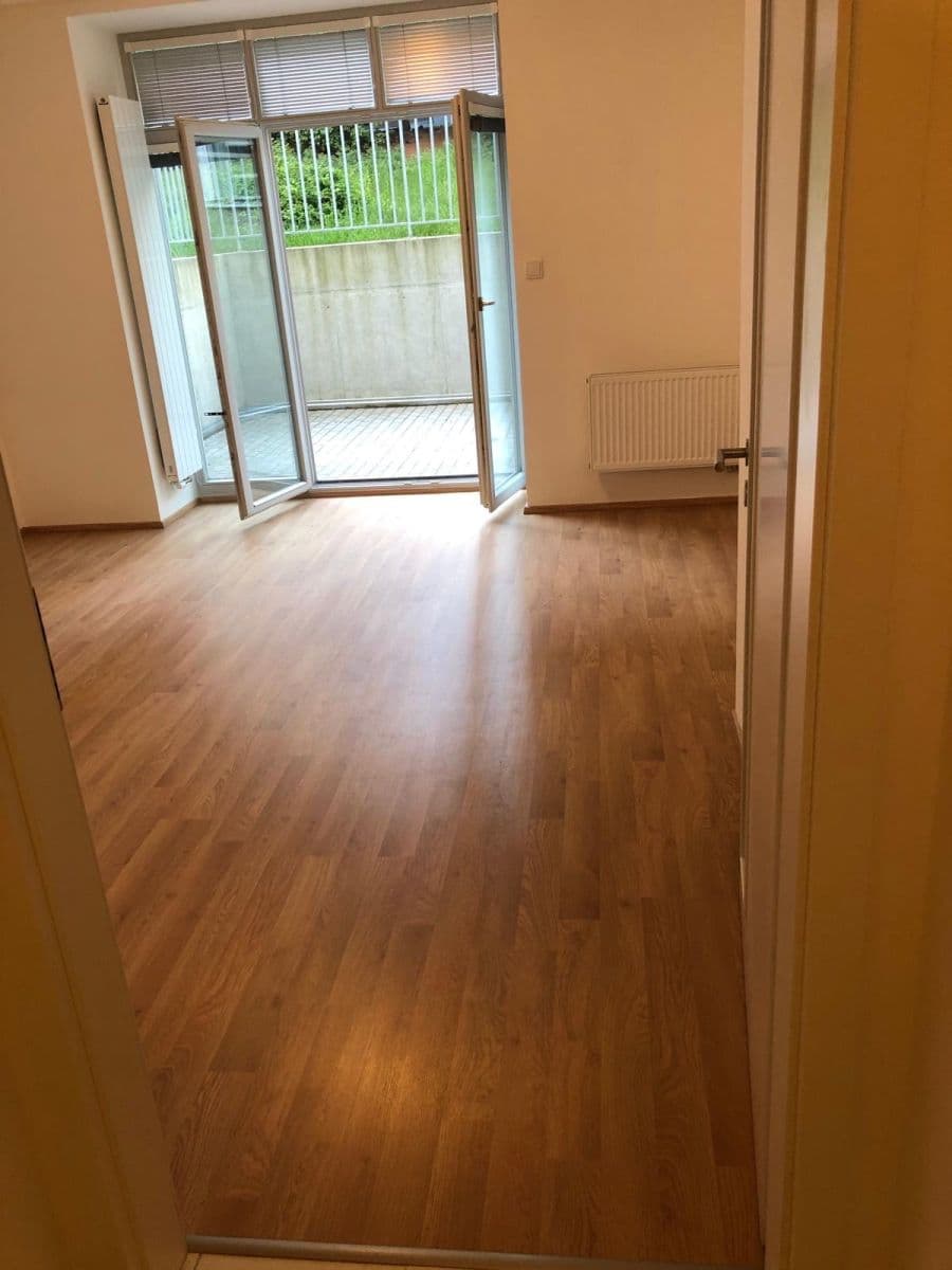 Pronájem bytu 1+kk 37 m², Výstavní, Brno, Jihomoravský kraj Pronájem bytu 1+kk 37 m², Výstavní, Brno, Jihomoravský kraj