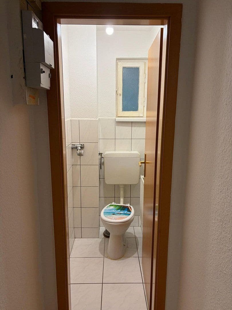 Pronájem bytu 2+1 56 m², Karl-Kloß-Str. 21, Stuttgart, Bádensko-Württembersko Pronájem bytu 2+1 56 m², Karl-Kloß-Str. 21, Stuttgart, Bádensko-Württembersko