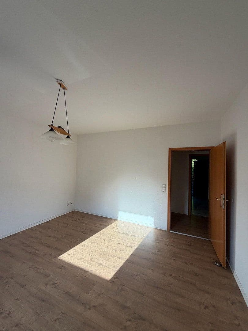 Pronájem bytu 2+1 56 m², Karl-Kloß-Str. 21, Stuttgart, Bádensko-Württembersko Pronájem bytu 2+1 56 m², Karl-Kloß-Str. 21, Stuttgart, Bádensko-Württembersko