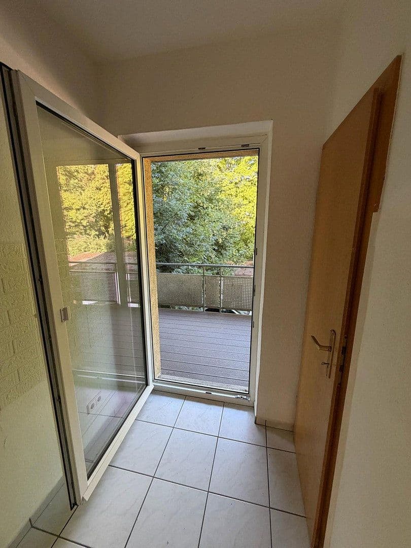 Pronájem bytu 2+1 56 m², Karl-Kloß-Str. 21, Stuttgart, Bádensko-Württembersko Pronájem bytu 2+1 56 m², Karl-Kloß-Str. 21, Stuttgart, Bádensko-Württembersko