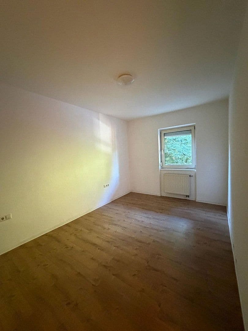 Pronájem bytu 2+1 56 m², Karl-Kloß-Str. 21, Stuttgart, Bádensko-Württembersko Pronájem bytu 2+1 56 m², Karl-Kloß-Str. 21, Stuttgart, Bádensko-Württembersko