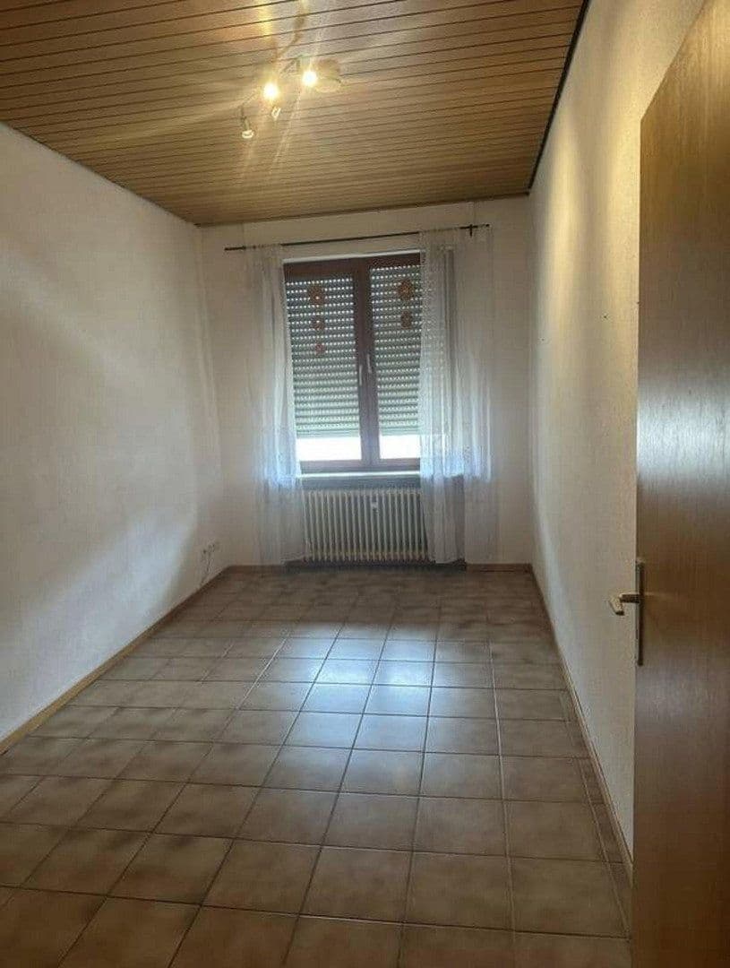 Pronájem bytu 4+1 103 m², Neuwied, Porýní-Falc Pronájem bytu 4+1 103 m², Neuwied, Porýní-Falc