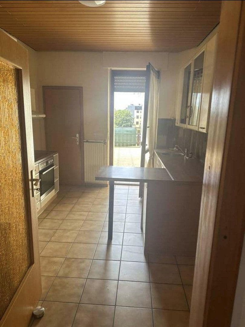 Pronájem bytu 4+1 103 m², Neuwied, Porýní-Falc Pronájem bytu 4+1 103 m², Neuwied, Porýní-Falc