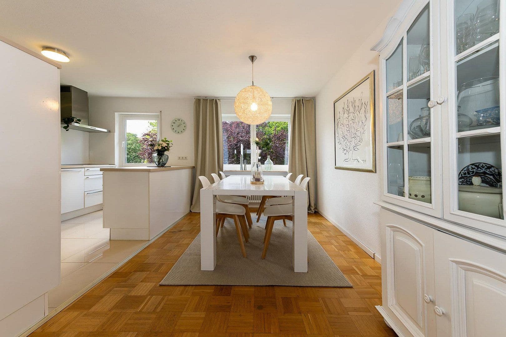 Prodej bytu 4+kk 120 m², Friedensplatz 5, Heilbronn, Bádensko-Württembersko Prodej bytu 4+kk 120 m², Friedensplatz 5, Heilbronn, Bádensko-Württembersko
