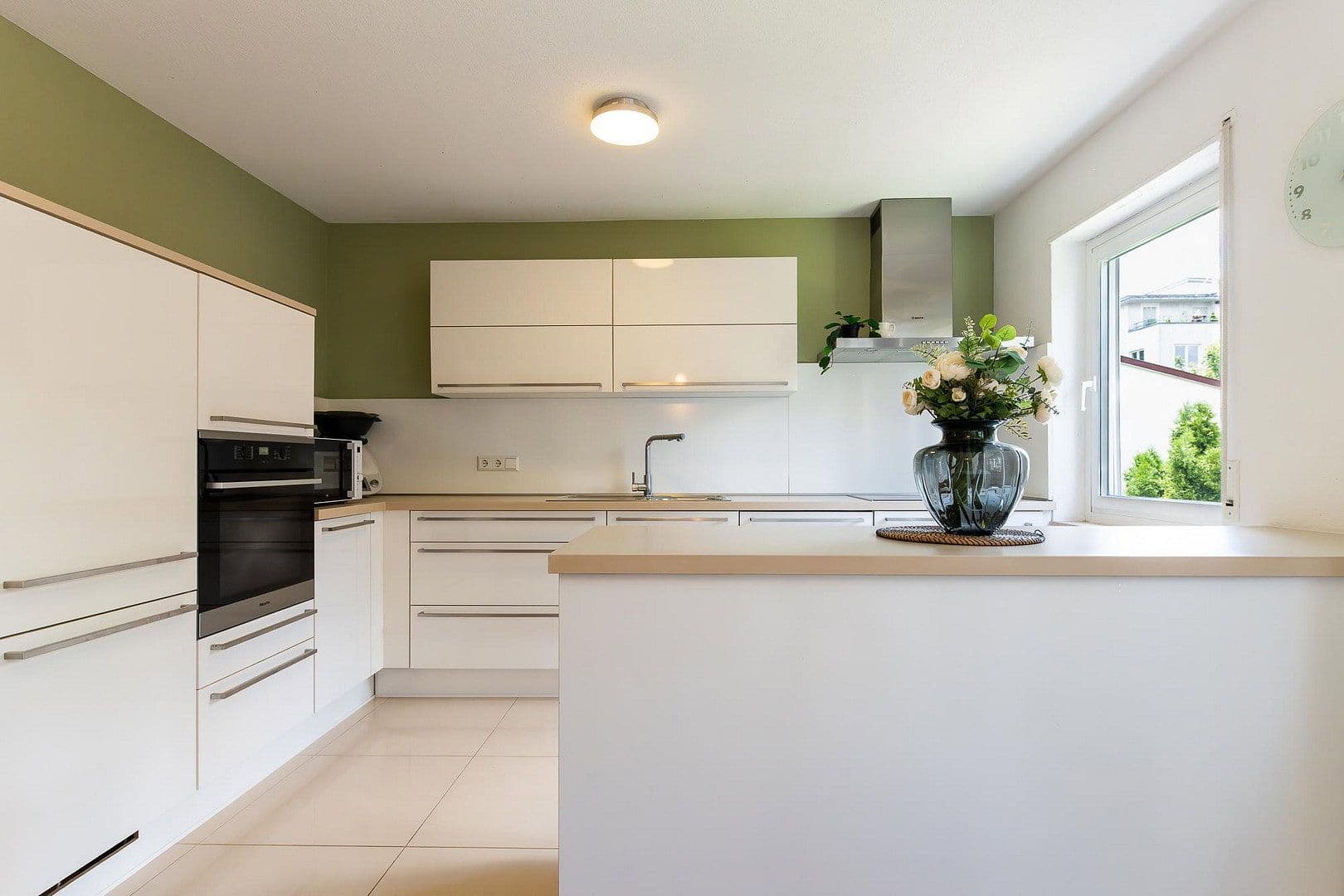 Prodej bytu 4+kk 120 m², Friedensplatz 5, Heilbronn, Bádensko-Württembersko Prodej bytu 4+kk 120 m², Friedensplatz 5, Heilbronn, Bádensko-Württembersko