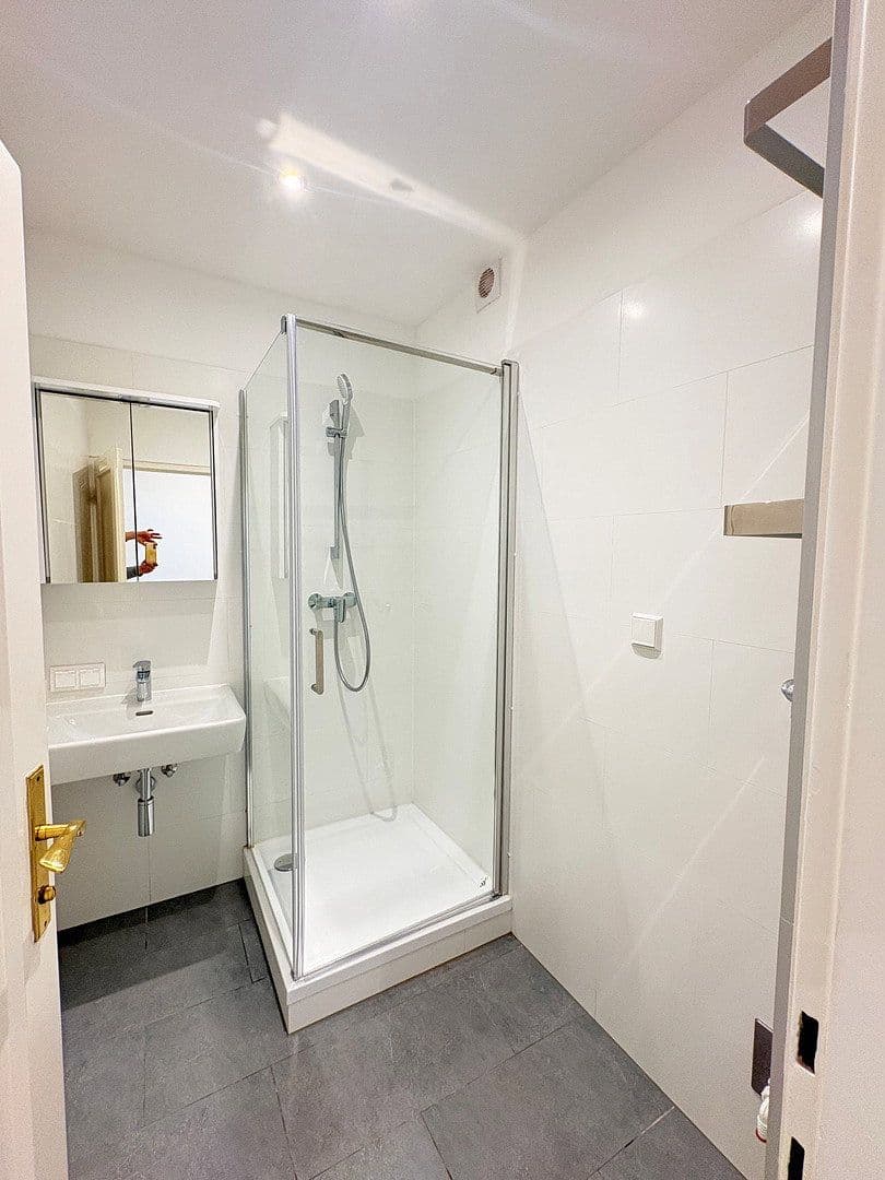 Pronájem bytu 2+1 46 m², Pötzleinsdorfer Straße 194, Wien, Wien Pronájem bytu 2+1 46 m², Pötzleinsdorfer Straße 194, Wien, Wien