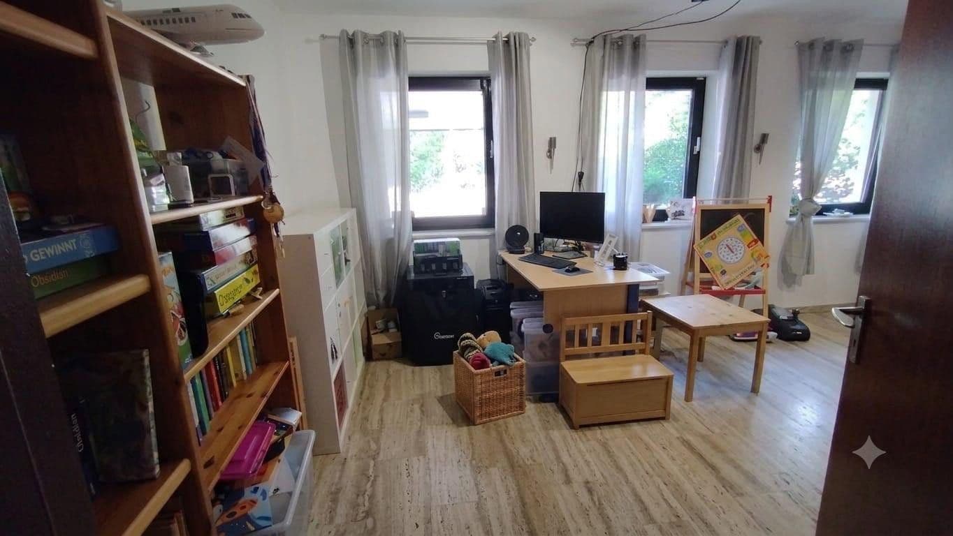Prodej domu 355 m², pozemek 597 m², Lüdenscheid, Severní Porýní-Vestfálsko Prodej domu 355 m², pozemek 597 m², Lüdenscheid, Severní Porýní-Vestfálsko