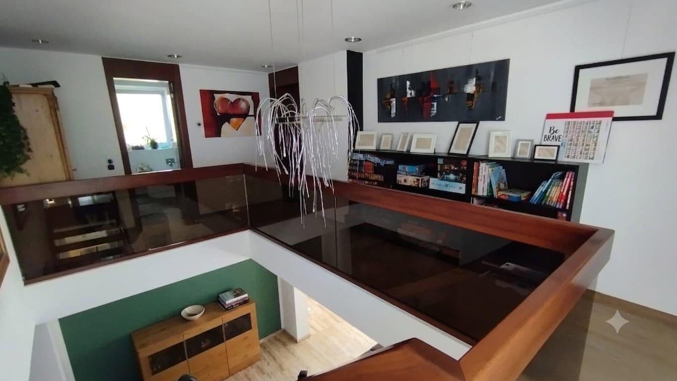 Prodej domu 355 m², pozemek 597 m², Lüdenscheid, Severní Porýní-Vestfálsko Prodej domu 355 m², pozemek 597 m², Lüdenscheid, Severní Porýní-Vestfálsko
