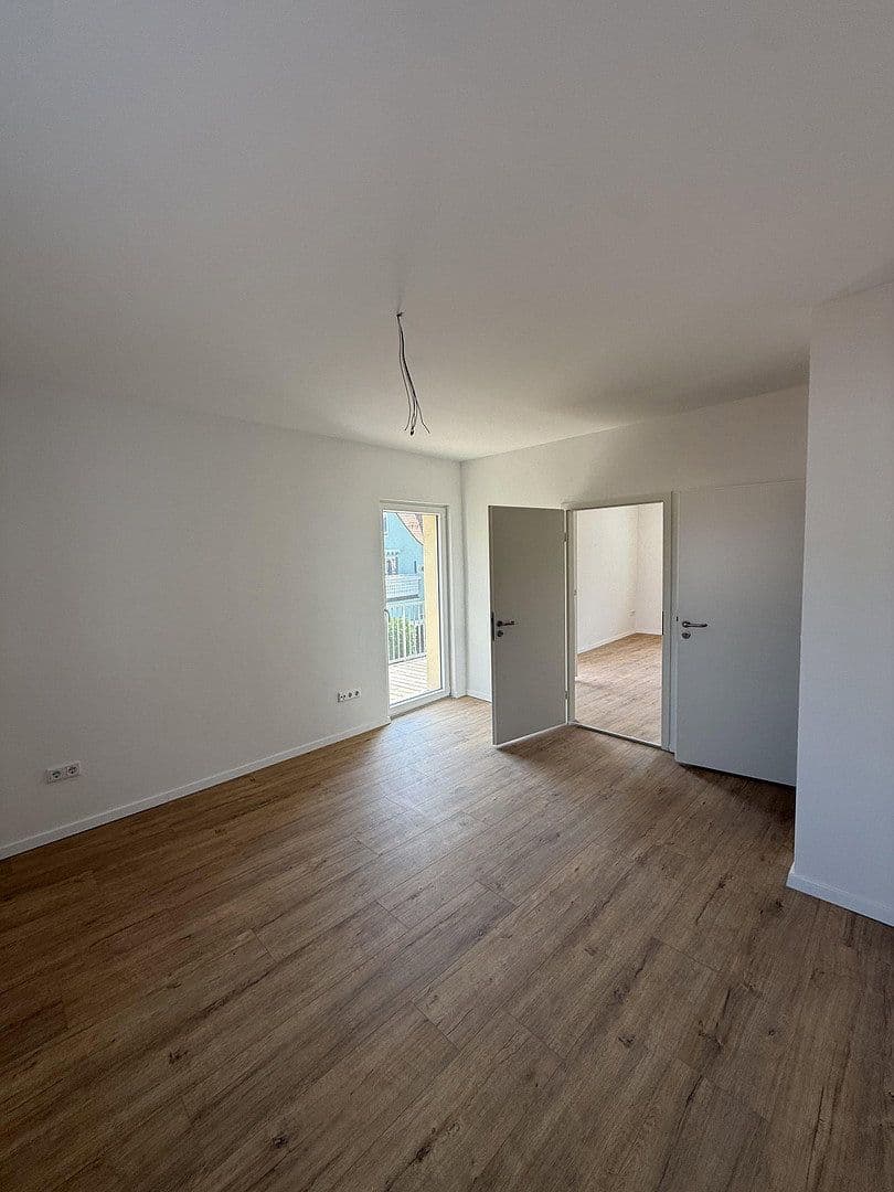 Pronájem bytu 3+1 89 m², Hermannstraße, Lauf an der Pegnitz, Bavorsko Pronájem bytu 3+1 89 m², Hermannstraße, Lauf an der Pegnitz, Bavorsko