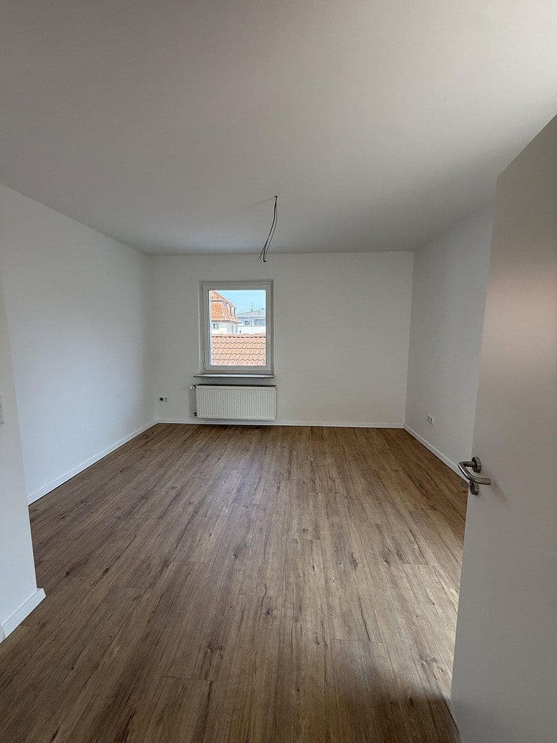 Pronájem bytu 3+1 89 m², Hermannstraße, Lauf an der Pegnitz, Bavorsko Pronájem bytu 3+1 89 m², Hermannstraße, Lauf an der Pegnitz, Bavorsko