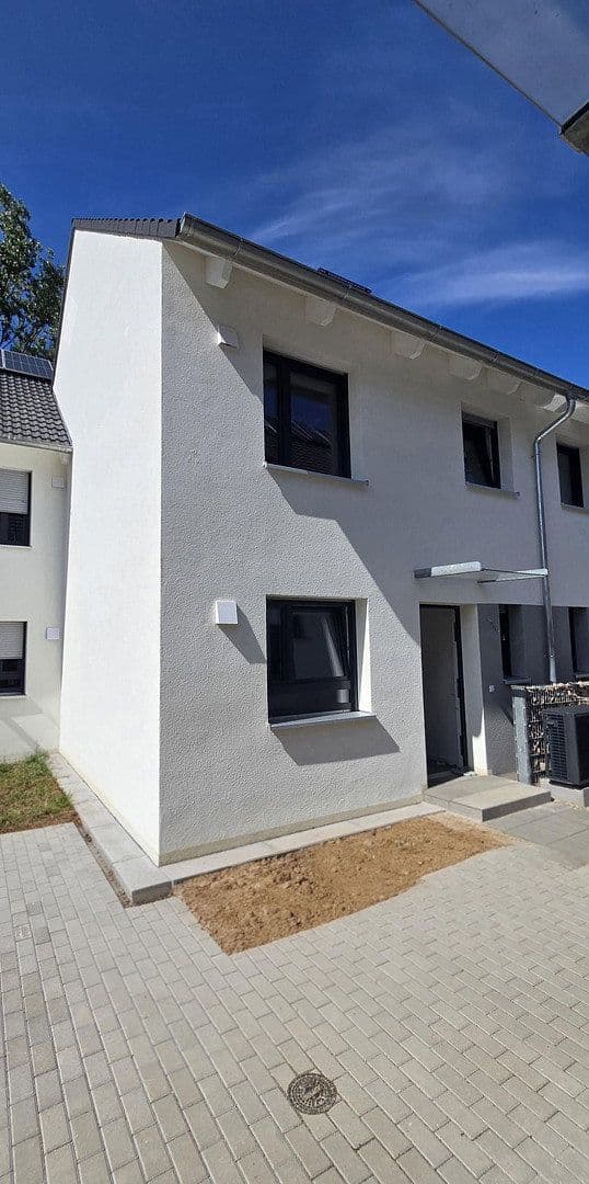 Pronájem domu 125 m², pozemek 168 m², Herbolzheimer Straße 26f, Herbolzheim, Bádensko-Württembersko Pronájem domu 125 m², pozemek 168 m², Herbolzheimer Straße 26f, Herbolzheim, Bádensko-Württembersko