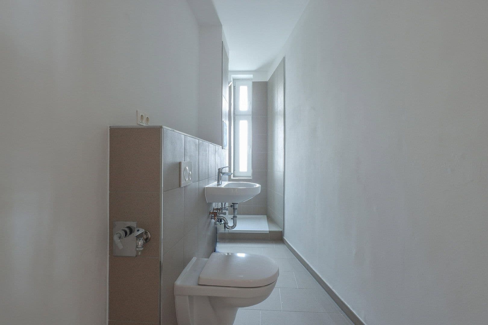 Pronájem bytu 2+1 68 m², Holländerstraße 24, Berlin, Berlín Pronájem bytu 2+1 68 m², Holländerstraße 24, Berlin, Berlín
