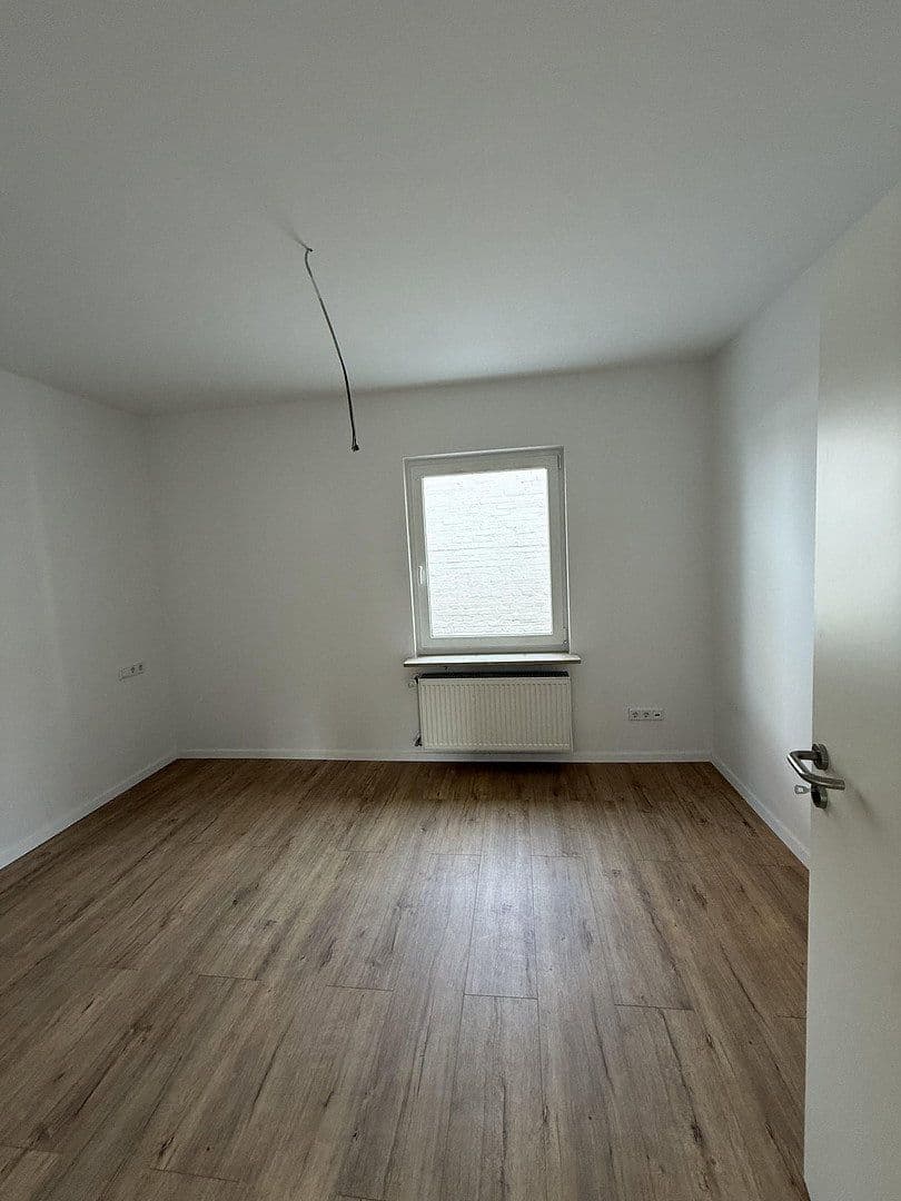 Pronájem bytu 3+1 88 m², Hermannstraße, Lauf an der Pegnitz, Bavorsko Pronájem bytu 3+1 88 m², Hermannstraße, Lauf an der Pegnitz, Bavorsko