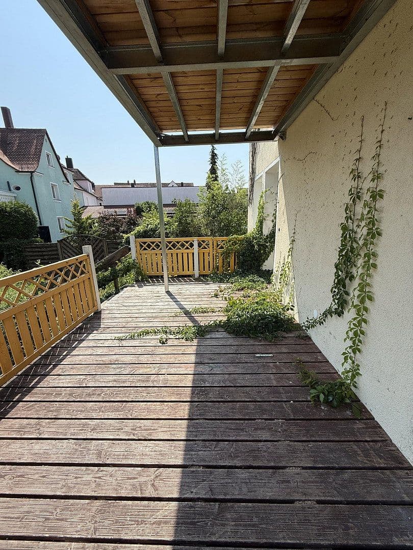 Pronájem bytu 3+1 88 m², Hermannstraße, Lauf an der Pegnitz, Bavorsko Pronájem bytu 3+1 88 m², Hermannstraße, Lauf an der Pegnitz, Bavorsko