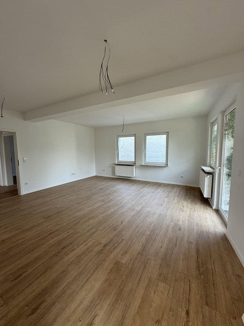 Pronájem bytu 3+1 88 m², Hermannstraße, Lauf an der Pegnitz, Bavorsko Pronájem bytu 3+1 88 m², Hermannstraße, Lauf an der Pegnitz, Bavorsko