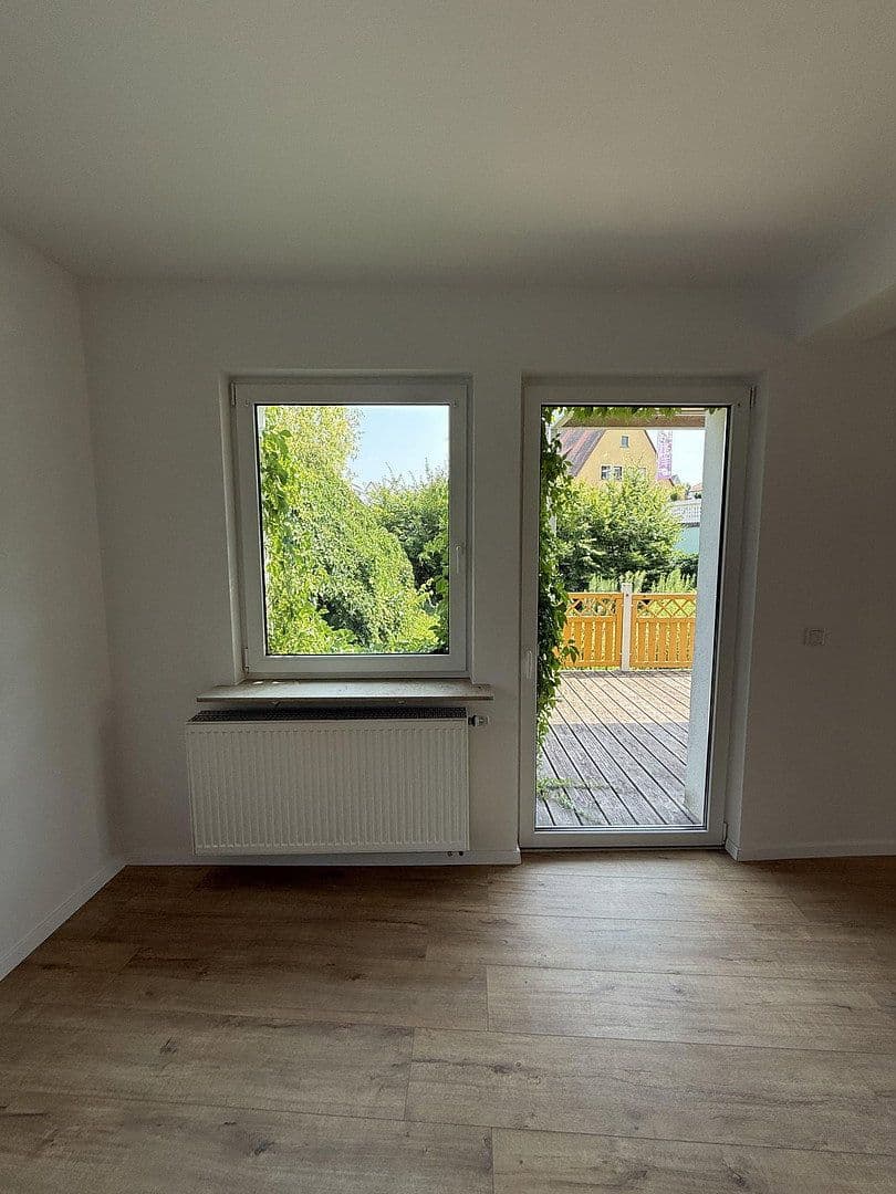 Pronájem bytu 3+1 88 m², Hermannstraße, Lauf an der Pegnitz, Bavorsko Pronájem bytu 3+1 88 m², Hermannstraße, Lauf an der Pegnitz, Bavorsko