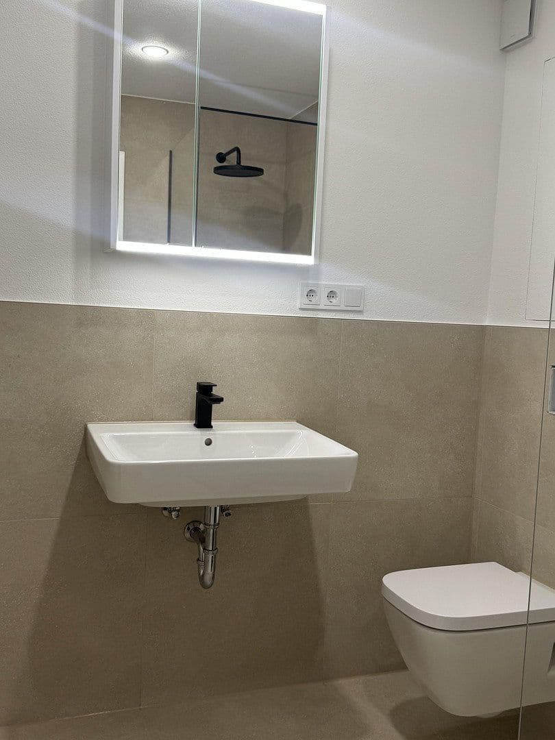 Pronájem bytu 1+1 38 m², Münsterplatz 5, Weingarten, Bádensko-Württembersko Pronájem bytu 1+1 38 m², Münsterplatz 5, Weingarten, Bádensko-Württembersko