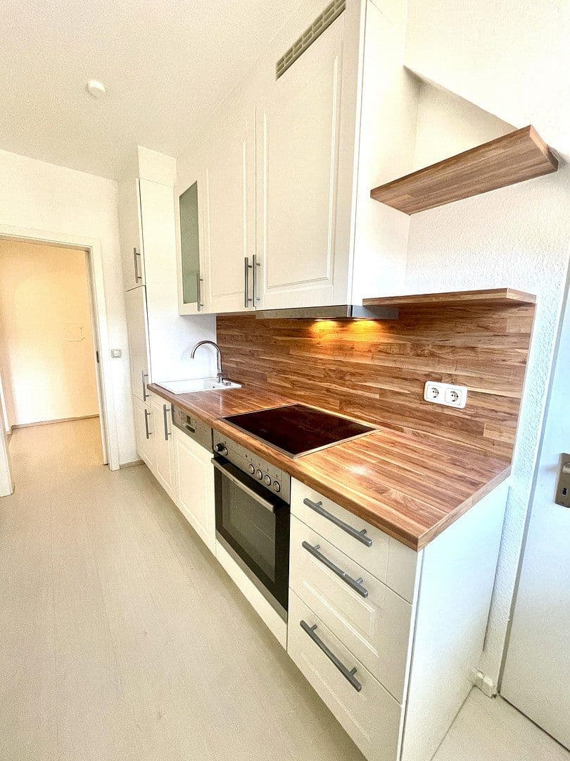 Prodej bytu 2+1 57 m², Ganghoferstr. 76, München, Bavorsko Prodej bytu 2+1 57 m², Ganghoferstr. 76, München, Bavorsko