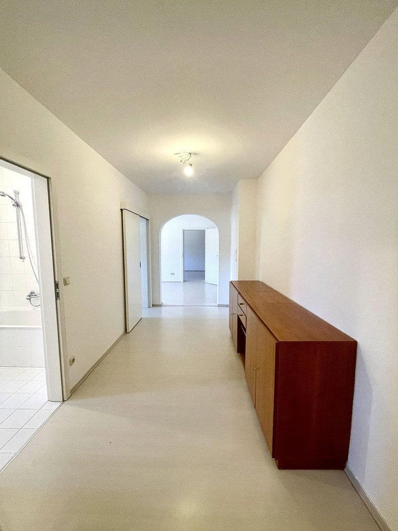 Prodej bytu 2+1 57 m², Ganghoferstr. 76, München, Bavorsko Prodej bytu 2+1 57 m², Ganghoferstr. 76, München, Bavorsko