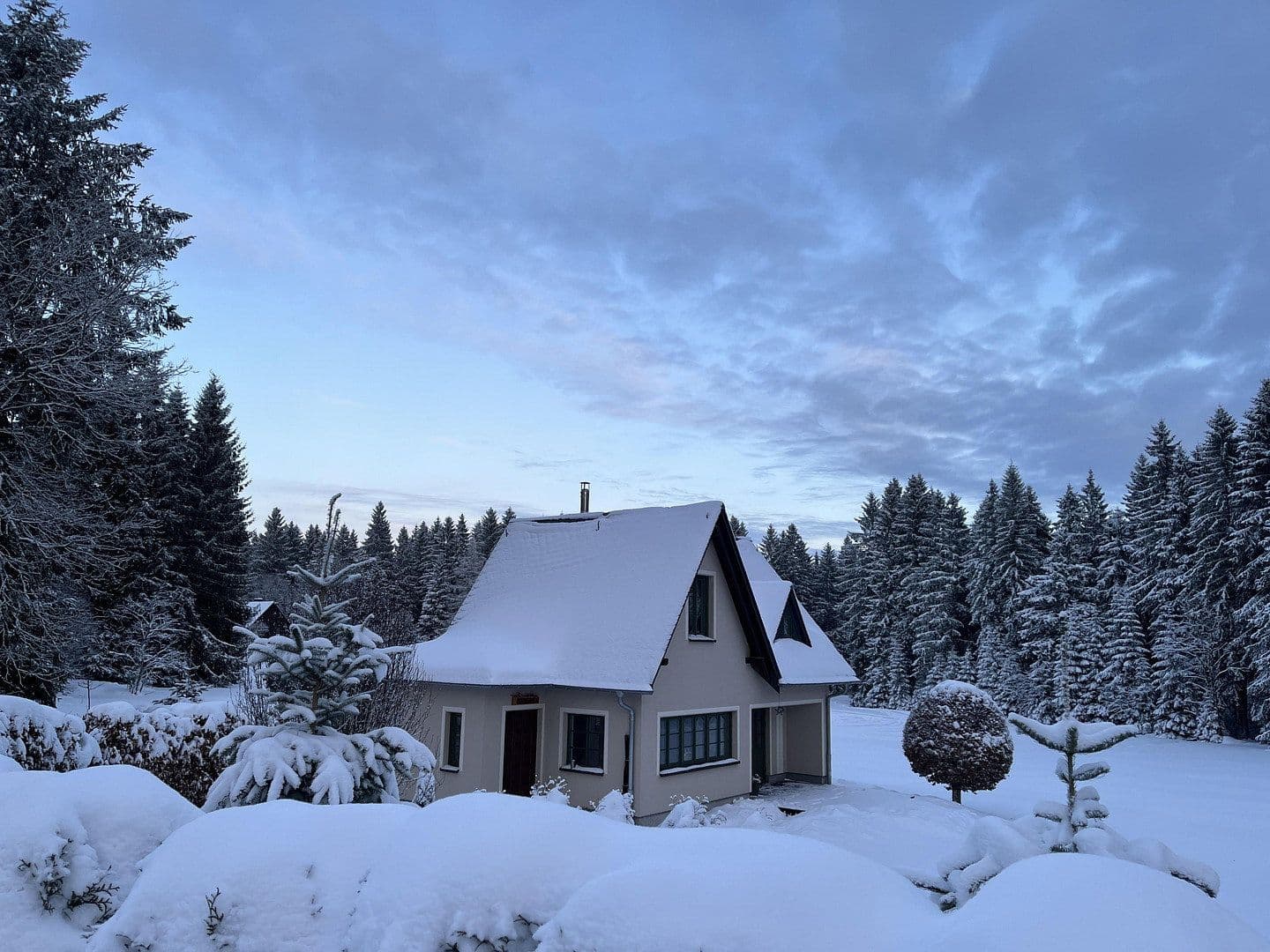 Prodej domu 113 m², pozemek 2.769 m², Eibenstock, Sasko Prodej domu 113 m², pozemek 2.769 m², Eibenstock, Sasko
