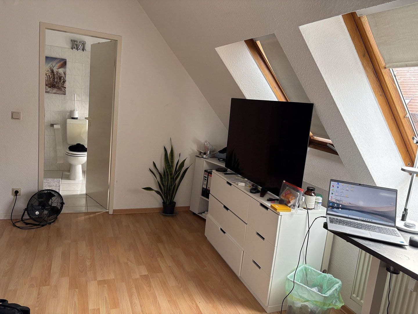 Pronájem bytu 2+1 74 m², Fennstr. 26, Berlin, Berlín Pronájem bytu 2+1 74 m², Fennstr. 26, Berlin, Berlín