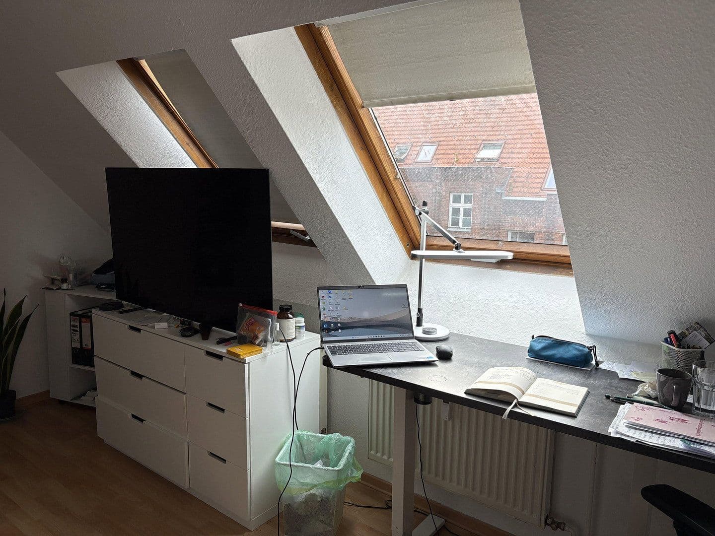 Pronájem bytu 2+1 74 m², Fennstr. 26, Berlin, Berlín Pronájem bytu 2+1 74 m², Fennstr. 26, Berlin, Berlín