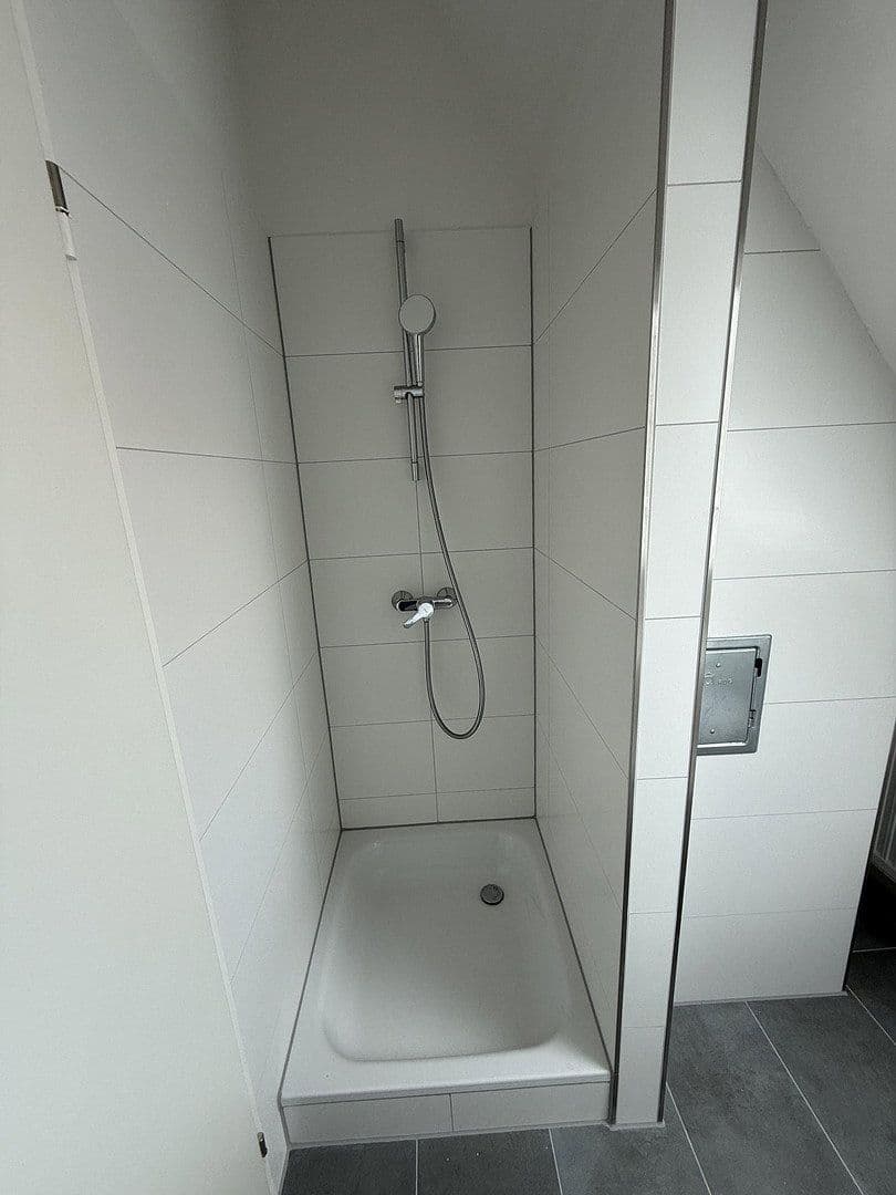 Pronájem bytu 1+kk 35 m², Goethestraße, Erlangen, Bavorsko Pronájem bytu 1+kk 35 m², Goethestraße, Erlangen, Bavorsko