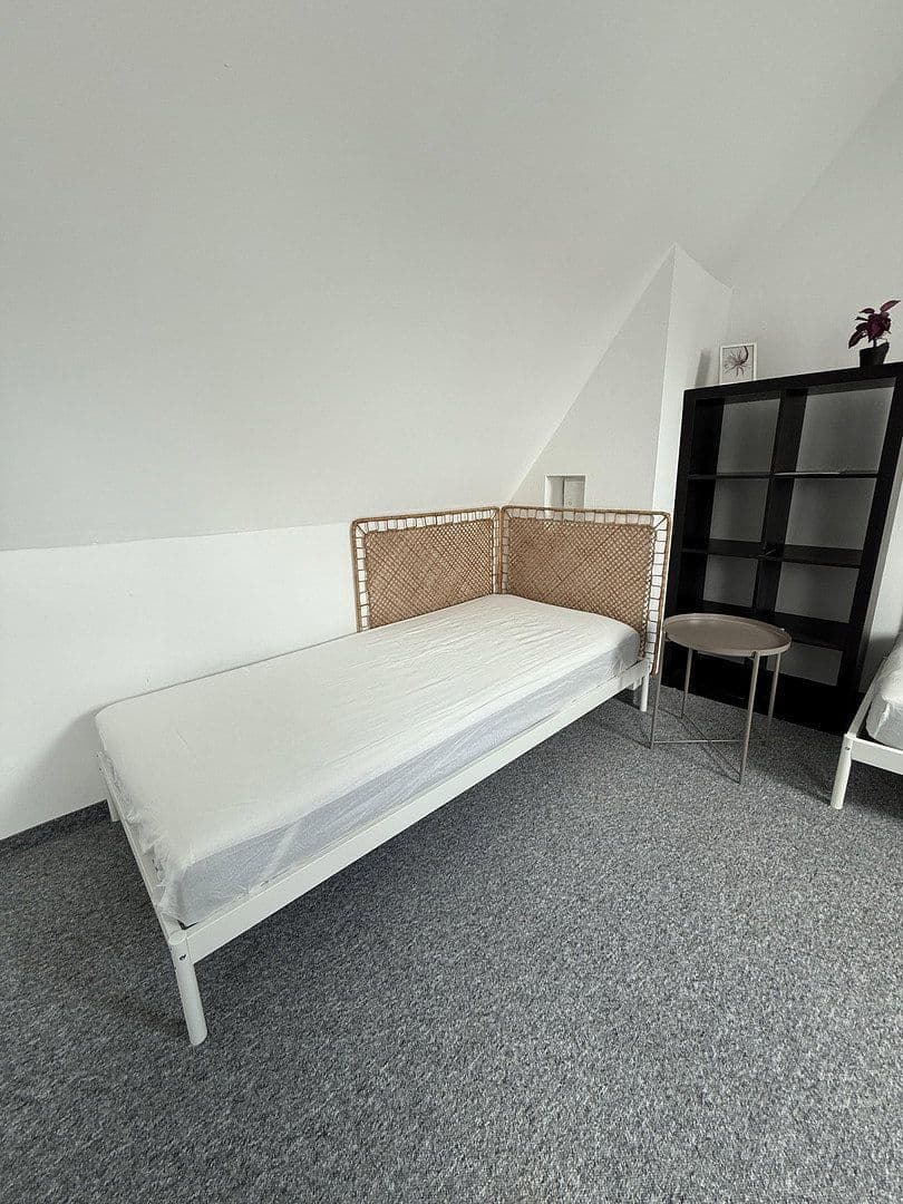 Pronájem bytu 1+kk 35 m², Goethestraße, Erlangen, Bavorsko Pronájem bytu 1+kk 35 m², Goethestraße, Erlangen, Bavorsko