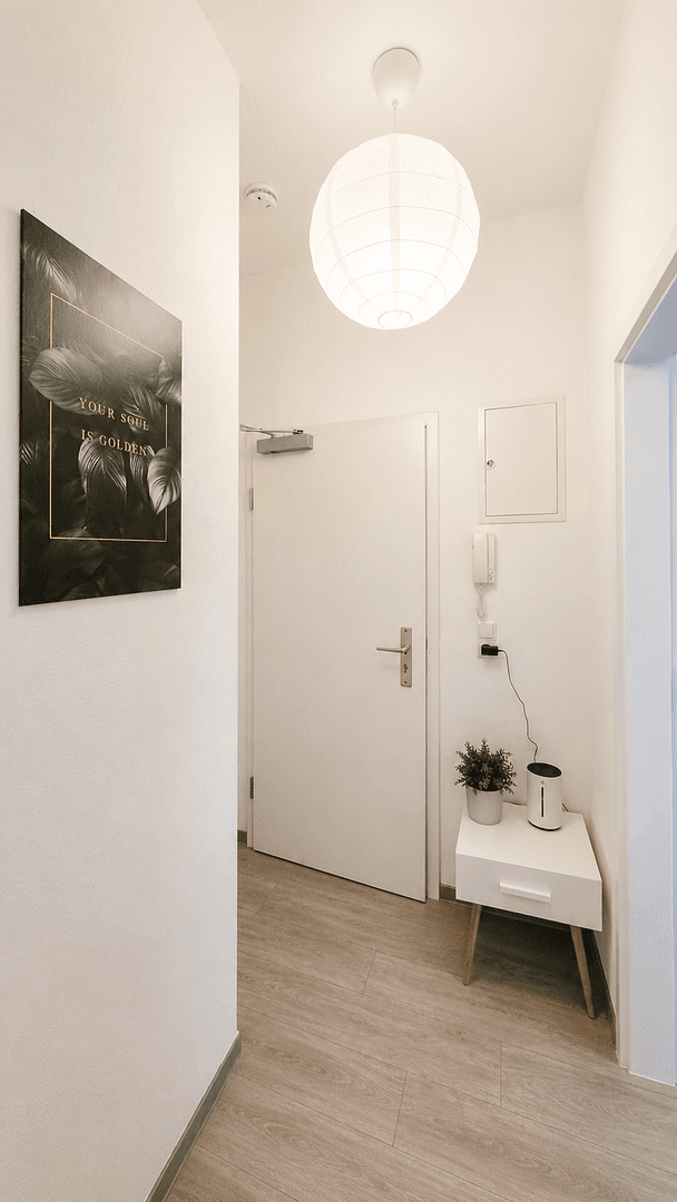 Pronájem bytu 1+1 35 m², Magdeburg, Sasko-Anhaltsko Pronájem bytu 1+1 35 m², Magdeburg, Sasko-Anhaltsko