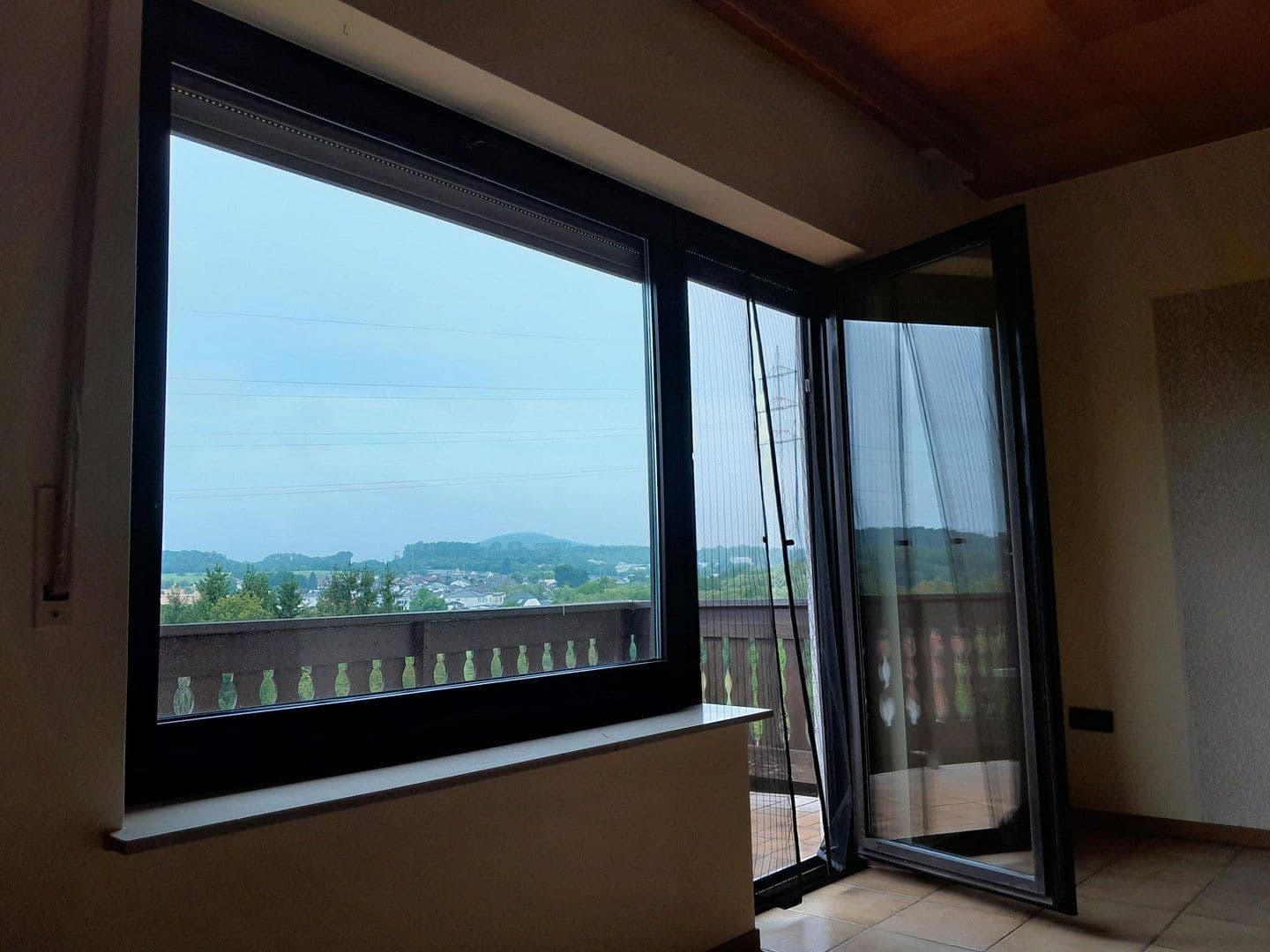 Prodej domu 240 m², pozemek 667 m², Bodener Weg 51, Ruppach-Goldhausen, Porýní-Falc Prodej domu 240 m², pozemek 667 m², Bodener Weg 51, Ruppach-Goldhausen, Porýní-Falc