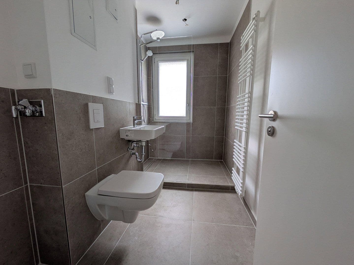 Prodej bytu 2+1 46 m², Simpsonweg 1, Berlin, Berlín Prodej bytu 2+1 46 m², Simpsonweg 1, Berlin, Berlín