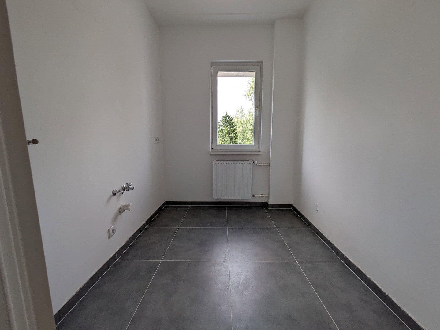 Prodej bytu 2+1 46 m², Simpsonweg 1, Berlin, Berlín Prodej bytu 2+1 46 m², Simpsonweg 1, Berlin, Berlín