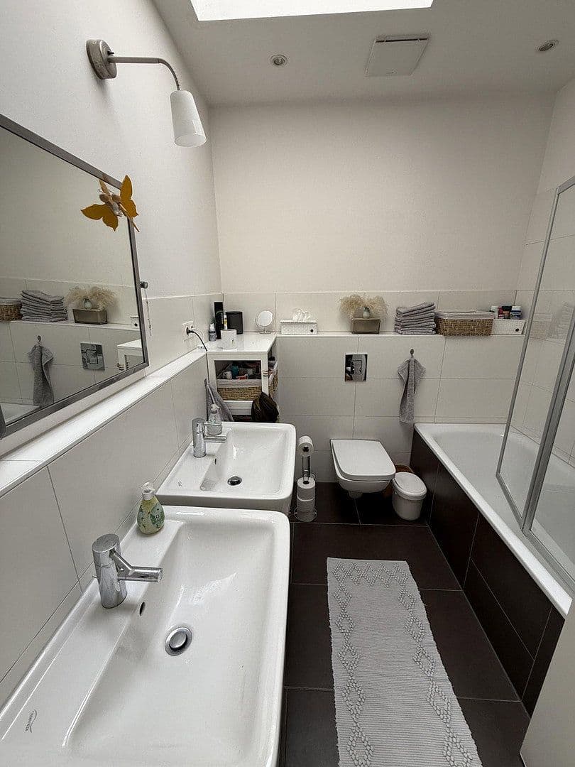 Pronájem bytu 3+kk 135 m², Berlin, Berlín Pronájem bytu 3+kk 135 m², Berlin, Berlín