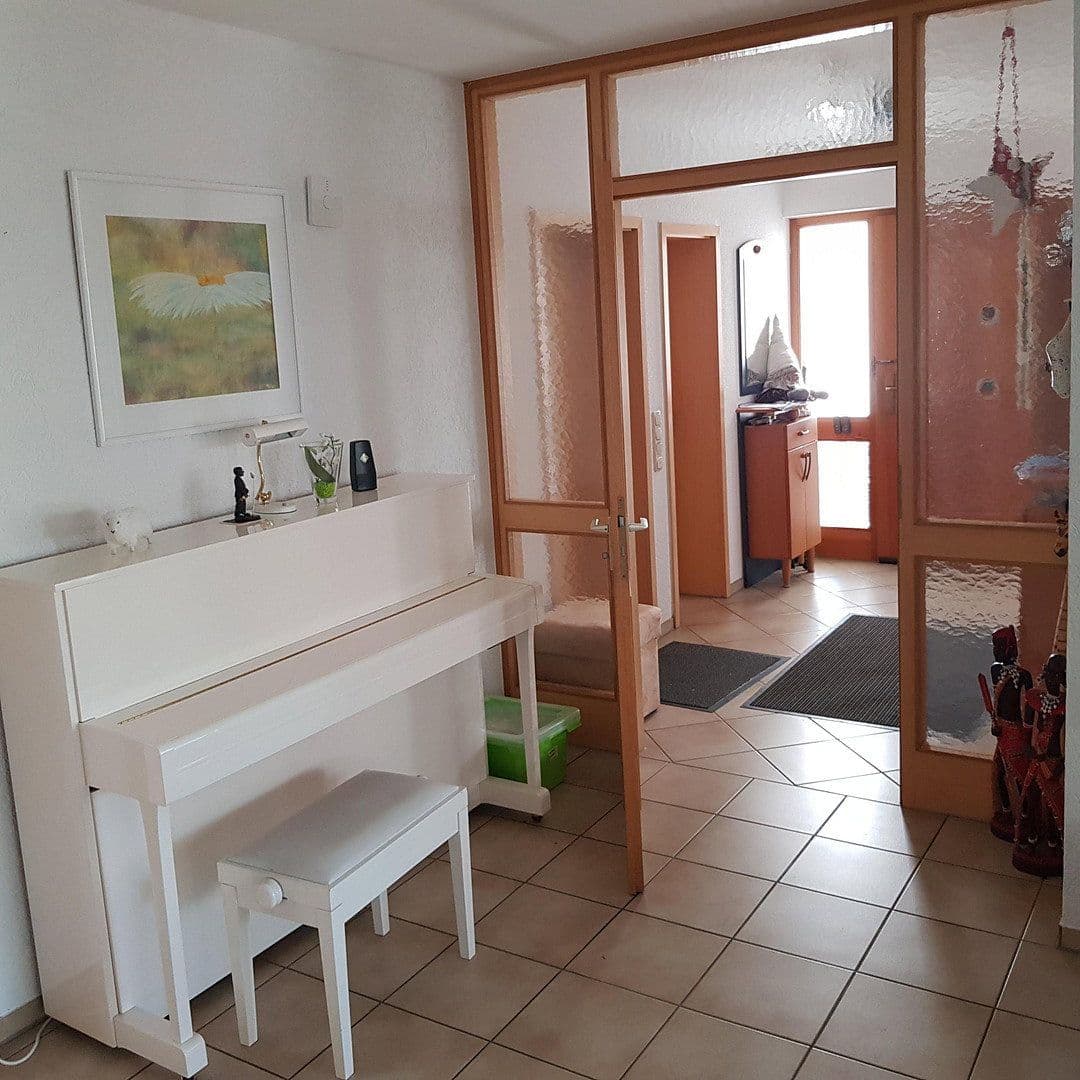 Prodej domu 170 m², pozemek 607 m², Ligusterstr 48, Wendelstein, Bavorsko Prodej domu 170 m², pozemek 607 m², Ligusterstr 48, Wendelstein, Bavorsko
