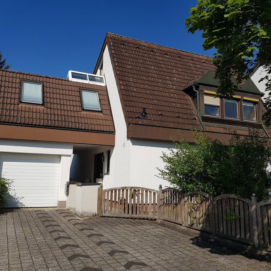 Prodej domu 170 m², pozemek 607 m², Ligusterstr 48, Wendelstein, Bavorsko Prodej domu 170 m², pozemek 607 m², Ligusterstr 48, Wendelstein, Bavorsko