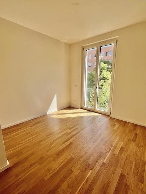 Prodej bytu 4+1 113 m², Heisenbergstraße 3, Berlin, Berlín Prodej bytu 4+1 113 m², Heisenbergstraße 3, Berlin, Berlín