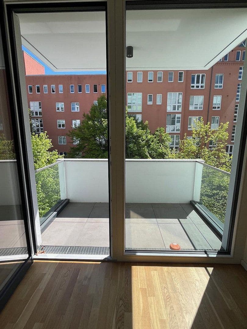 Prodej bytu 4+1 113 m², Heisenbergstraße 3, Berlin, Berlín Prodej bytu 4+1 113 m², Heisenbergstraße 3, Berlin, Berlín