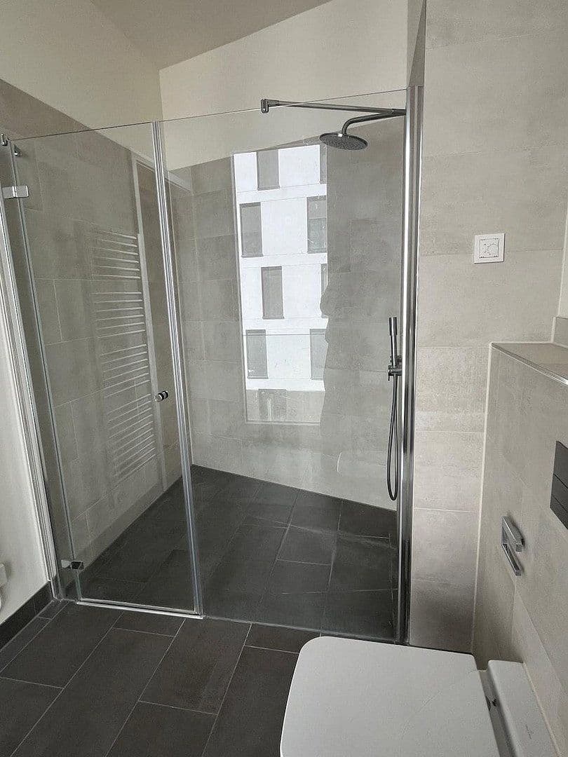 Prodej bytu 4+1 113 m², Heisenbergstraße 3, Berlin, Berlín Prodej bytu 4+1 113 m², Heisenbergstraße 3, Berlin, Berlín