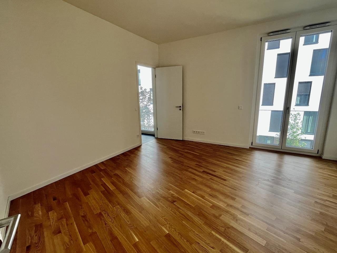Prodej bytu 4+1 113 m², Heisenbergstraße 3, Berlin, Berlín Prodej bytu 4+1 113 m², Heisenbergstraße 3, Berlin, Berlín