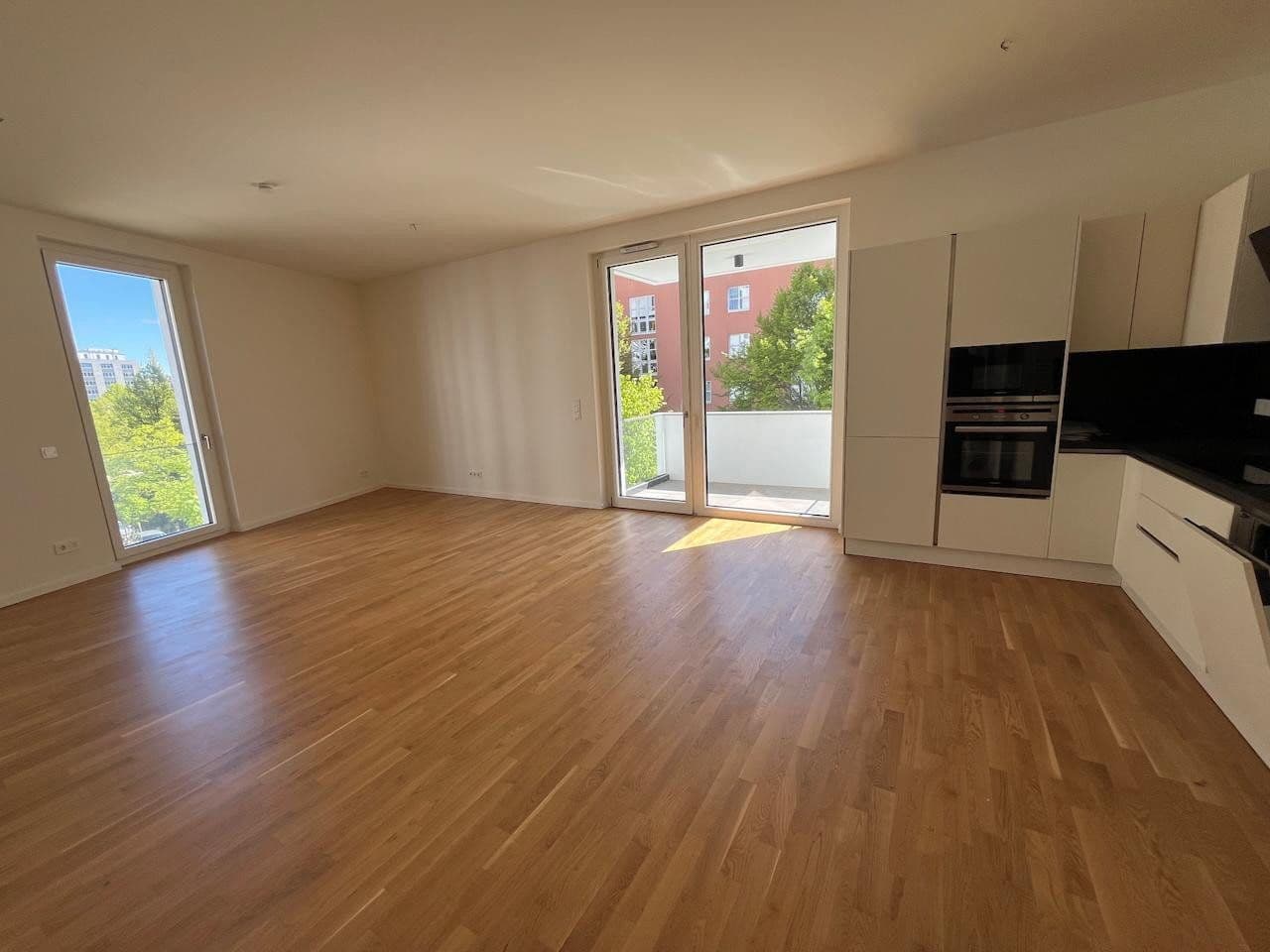 Prodej bytu 4+1 113 m², Heisenbergstraße 3, Berlin, Berlín Prodej bytu 4+1 113 m², Heisenbergstraße 3, Berlin, Berlín