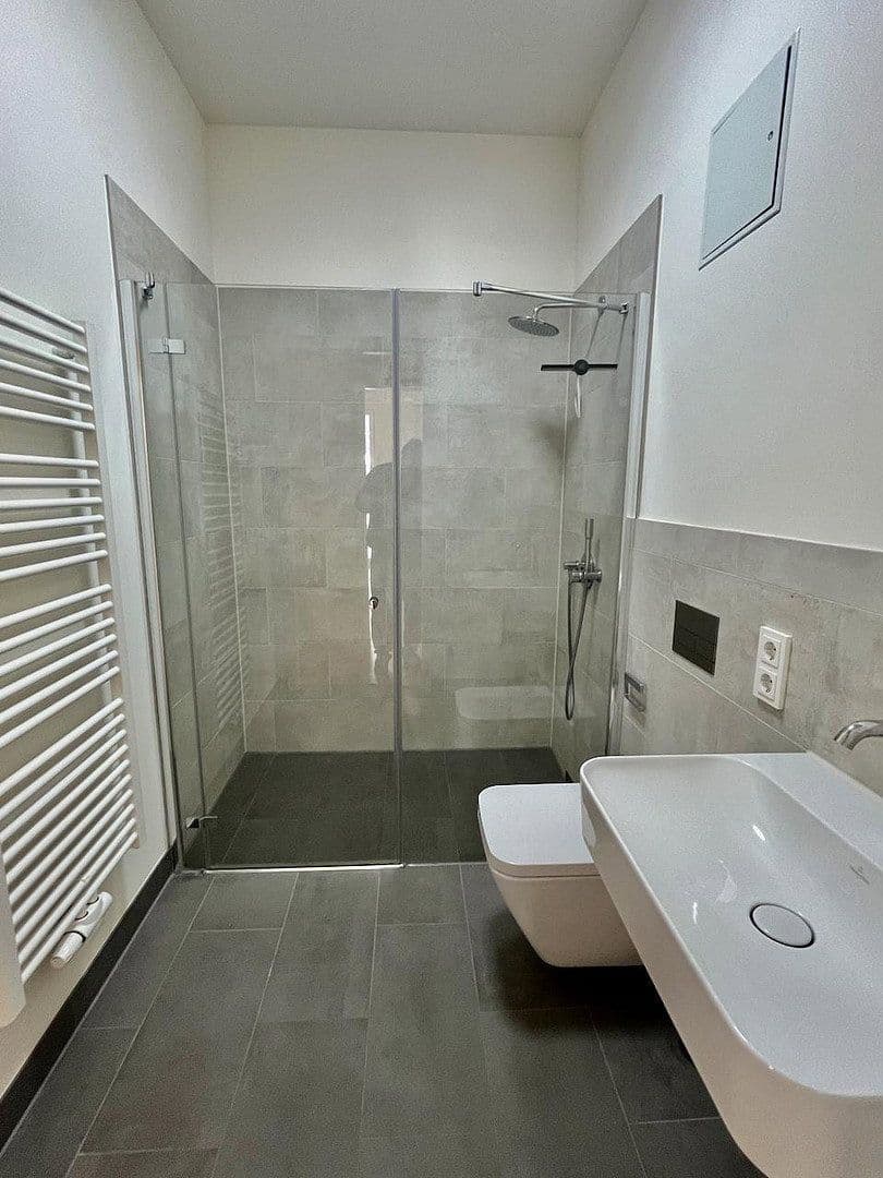 Prodej bytu 4+1 113 m², Heisenbergstraße 3, Berlin, Berlín Prodej bytu 4+1 113 m², Heisenbergstraße 3, Berlin, Berlín