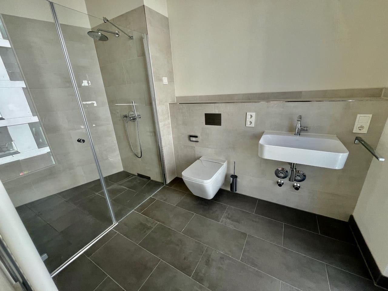 Prodej bytu 4+1 113 m², Heisenbergstraße 3, Berlin, Berlín Prodej bytu 4+1 113 m², Heisenbergstraße 3, Berlin, Berlín