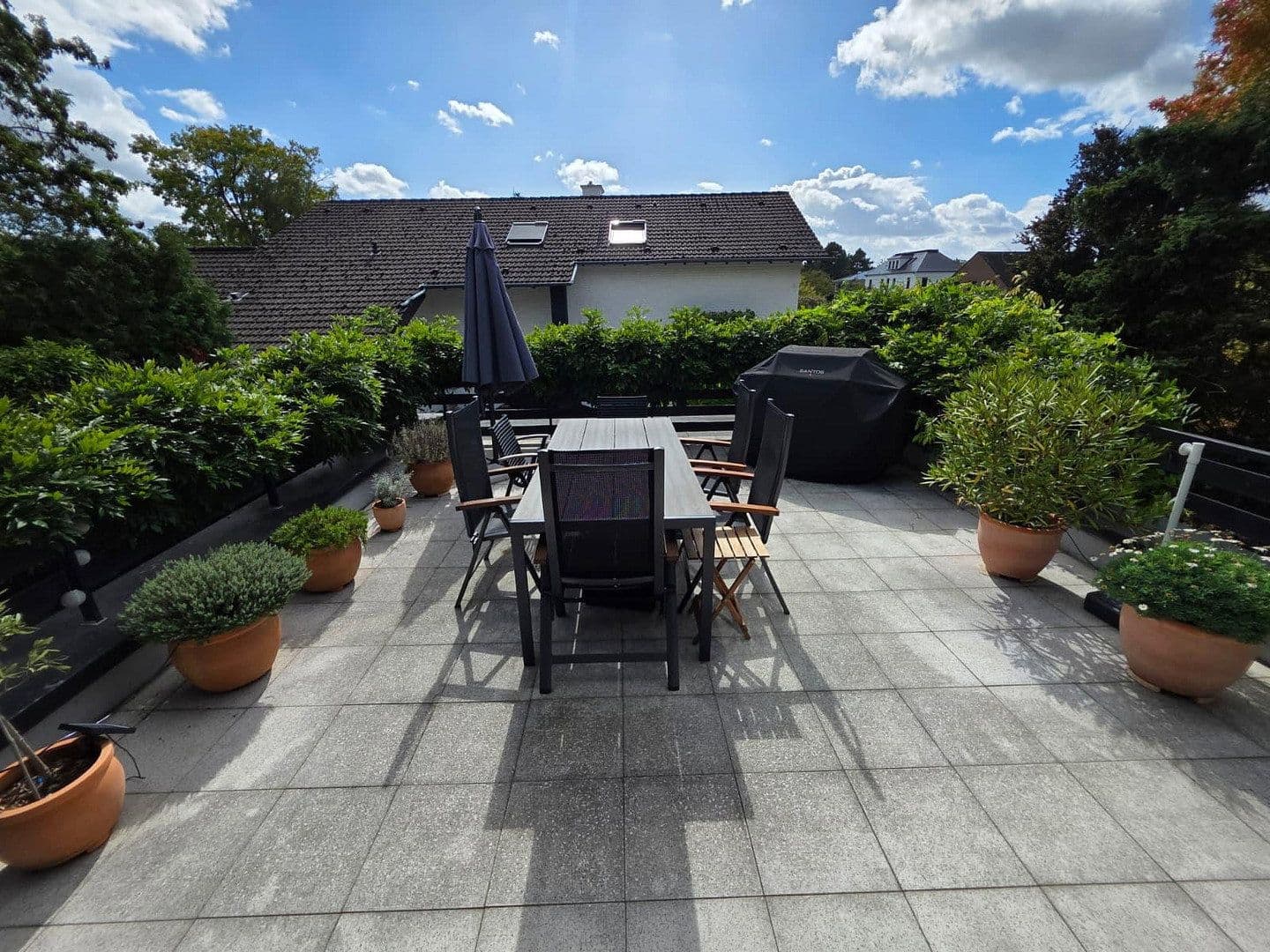 Prodej domu 245 m², pozemek 1.130 m², Am Waldpark, Köln, Severní Porýní-Vestfálsko Prodej domu 245 m², pozemek 1.130 m², Am Waldpark, Köln, Severní Porýní-Vestfálsko