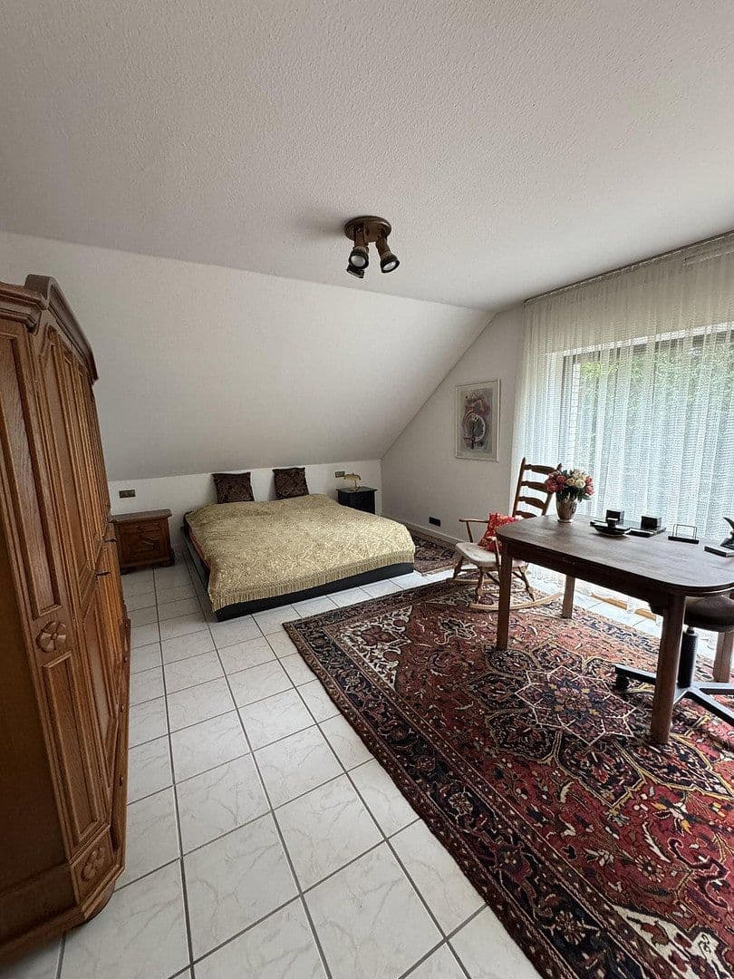 Prodej domu 245 m², pozemek 1.130 m², Am Waldpark, Köln, Severní Porýní-Vestfálsko Prodej domu 245 m², pozemek 1.130 m², Am Waldpark, Köln, Severní Porýní-Vestfálsko