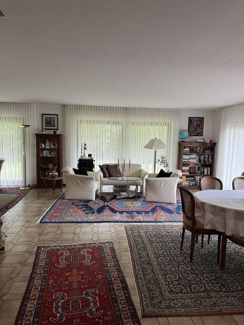 Prodej domu 245 m², pozemek 1.130 m², Am Waldpark, Köln, Severní Porýní-Vestfálsko Prodej domu 245 m², pozemek 1.130 m², Am Waldpark, Köln, Severní Porýní-Vestfálsko