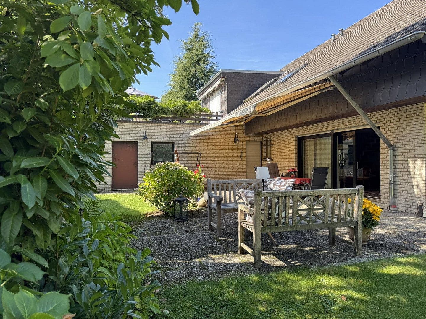Prodej domu 245 m², pozemek 1.130 m², Am Waldpark, Köln, Severní Porýní-Vestfálsko Prodej domu 245 m², pozemek 1.130 m², Am Waldpark, Köln, Severní Porýní-Vestfálsko