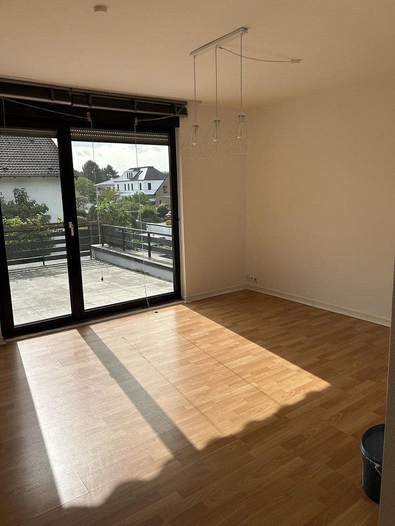 Prodej domu 245 m², pozemek 1.130 m², Am Waldpark, Köln, Severní Porýní-Vestfálsko Prodej domu 245 m², pozemek 1.130 m², Am Waldpark, Köln, Severní Porýní-Vestfálsko