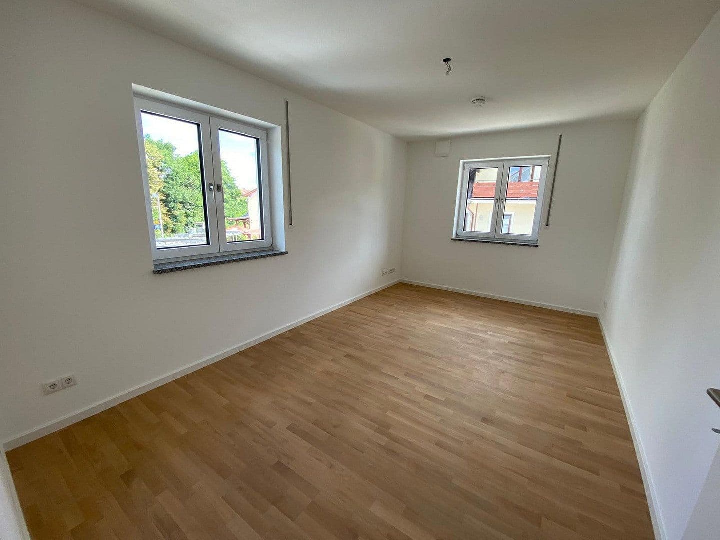 Pronájem bytu 3+1 63 m², Bahnhofstr. 18b, Grafing bei München, Bavorsko Pronájem bytu 3+1 63 m², Bahnhofstr. 18b, Grafing bei München, Bavorsko