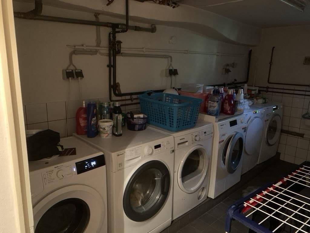 Pronájem bytu 1+1 24 m², Düsseldorf, Severní Porýní-Vestfálsko Pronájem bytu 1+1 24 m², Düsseldorf, Severní Porýní-Vestfálsko