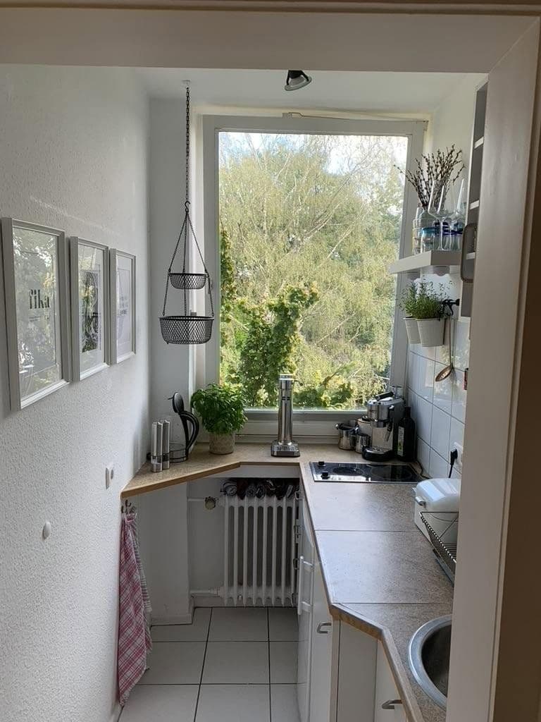 Pronájem bytu 1+1 24 m², Düsseldorf, Severní Porýní-Vestfálsko Pronájem bytu 1+1 24 m², Düsseldorf, Severní Porýní-Vestfálsko